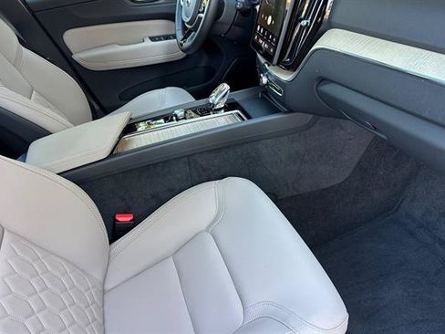 Used 2026 Volvo XC60 B5 Plus w/ Climate Package AWD/4WD image 17