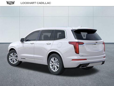 New 2025 Cadillac XT6 Luxury image 3