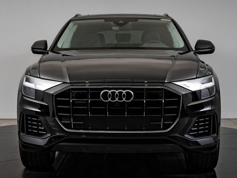 Used 2022 Audi Q8 Premium Plus AWD/4WD image 2