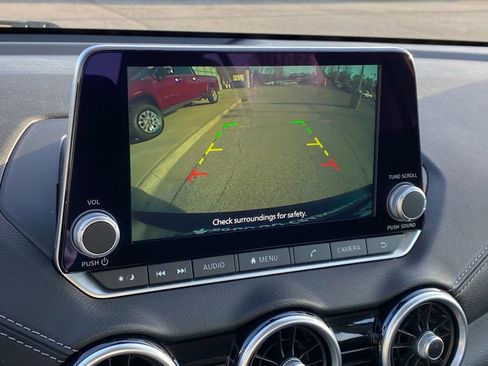 Used 2024 Nissan Sentra SV image 16