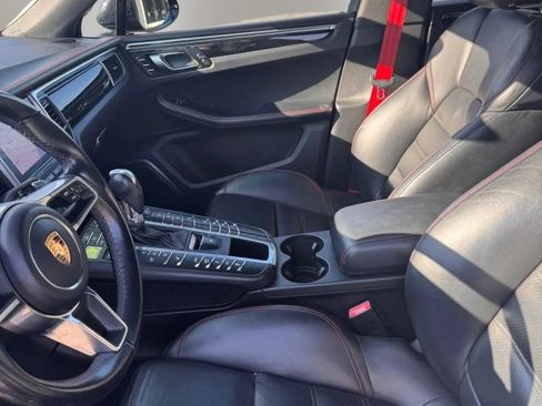 Used 2017 Porsche Macan GTS AWD/4WD image 12