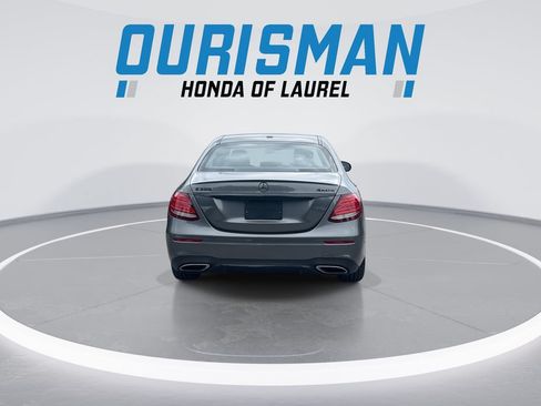Used 2017 Mercedes-Benz E 300 4MATIC image 7