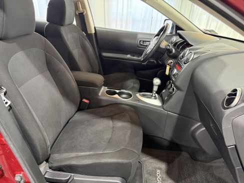Used 2013 Nissan Rogue S FWD image 26