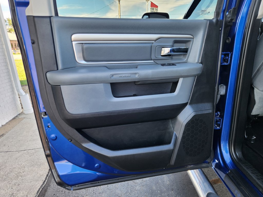 Used 2016 RAM 2500 Big Horn AWD/4WD image 18