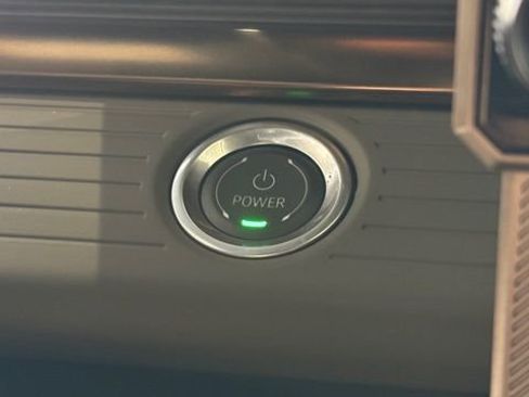 Used 2025 GMC Hummer EV 2X image 44