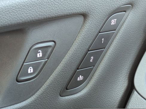 Certified 2017 Buick Envision Premium w/ Driver Confidence Package image 24