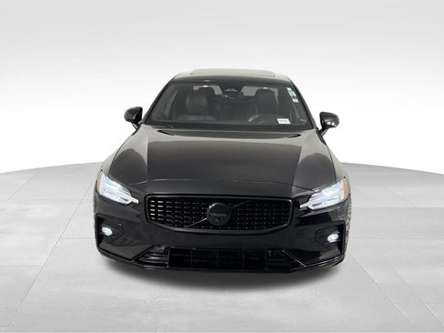 Used 2023 Volvo S60 B5 Plus w/ Climate Package AWD/4WD image 5
