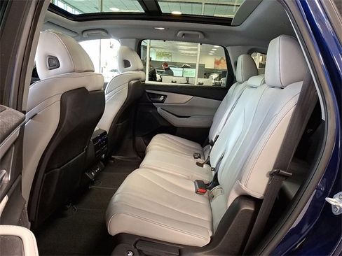 Used 2023 Acura MDX SH-AWD w/ Technology Package image 10