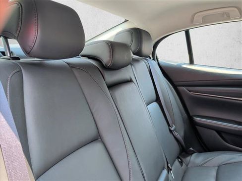 Used 2025 MAZDA MAZDA3 s FWD image 25