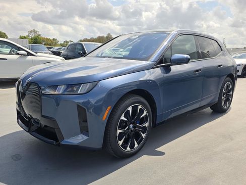 New 2026 BMW iX xDrive60 w/ M Sport Package image 33