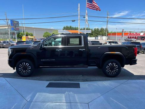 New 2026 GMC Sierra 2500 Denali Ultimate w/ Max Trailering Package image 6