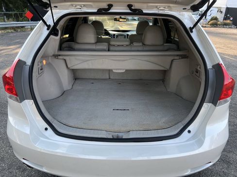 Used 2011 Toyota Venza AWD w/ Premium Pkg #2 image 25