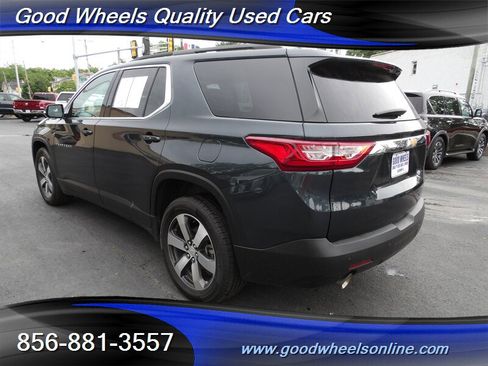 Used 2019 Chevrolet Traverse LT w/ LT Premium Package AWD/4WD image 7