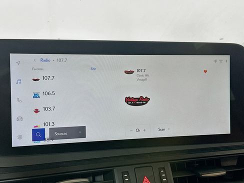 New 2025 Lexus ES 300h F Sport image 14