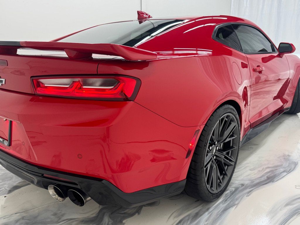 Used 2017 Chevrolet Camaro ZL1 RWD image 8