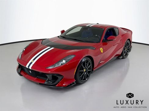 Used 2024 Ferrari 812 Competizione image 4