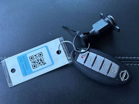 Used 2022 Nissan Pathfinder SL image 36