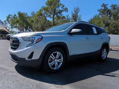 Used 2020 GMC Terrain SLE w/ Driver Convenience Package image 1