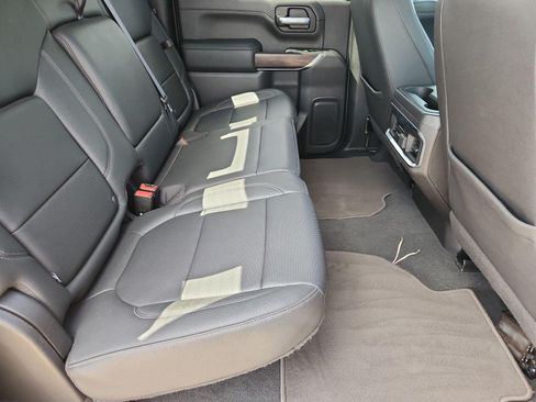 Certified 2022 GMC Sierra 1500 SLT RWD image 7