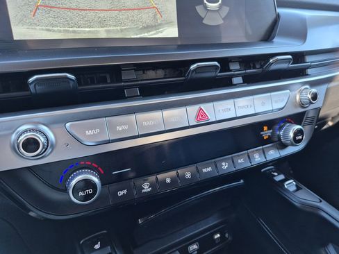 Used 2025 Kia Telluride S image 24