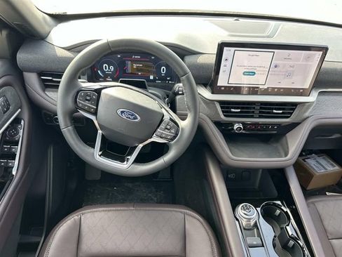 New 2026 Ford Explorer Platinum RWD image 13