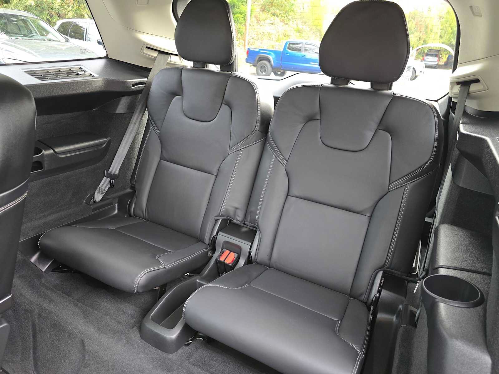 Used 2023 Volvo XC90 T8 Ultimate AWD/4WD image 17