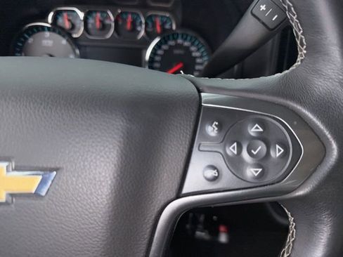 Used 2018 Chevrolet Silverado 1500 LT image 38