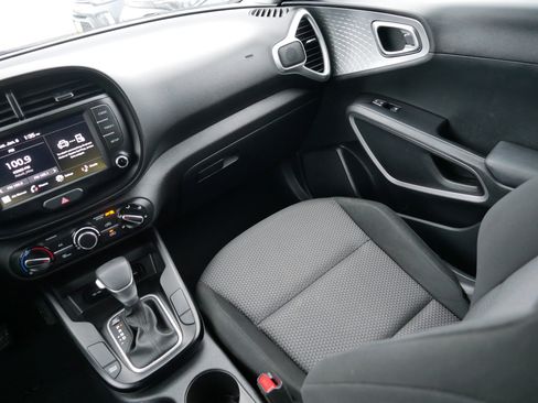 Certified 2024 Kia Soul LX w/ Option Group 015 image 11