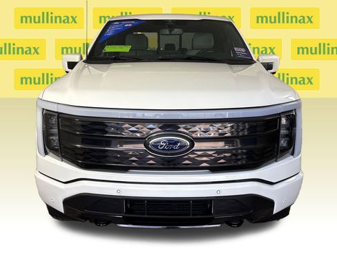 Certified 2023 Ford F150 Lightning Platinum image 16