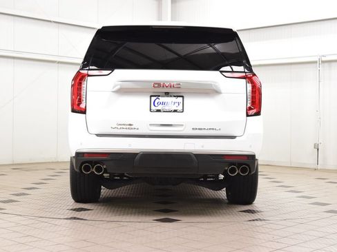 Used 2024 GMC Yukon XL Denali AWD/4WD image 7