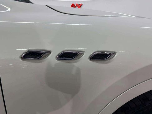 Used 2017 Maserati Levante S image 64