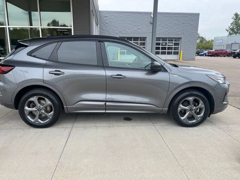 Certified 2024 Ford Escape ST-Line w/ Tech Pack #1 AWD/4WD image 8
