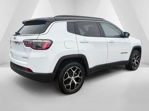 Used 2024 Jeep Compass Limited AWD/4WD image 7