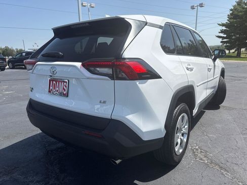 Certified 2023 Toyota RAV4 LE FWD image 9