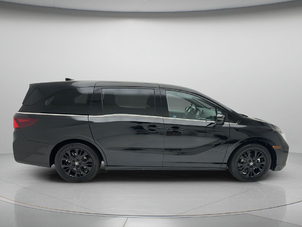Used 2025 Honda Odyssey Sport-L image 6