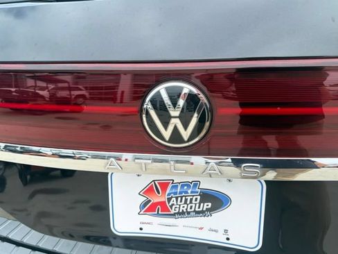 Used 2024 Volkswagen Atlas SEL Premium R-Line AWD/4WD image 35