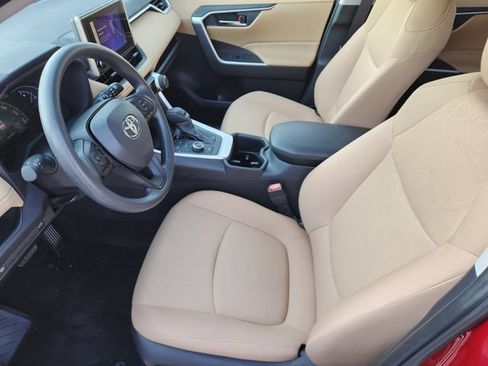 Used 2025 Toyota RAV4 XLE w/ Convenience Package AWD/4WD image 11