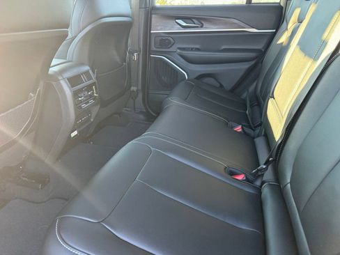 New 2026 Jeep Grand Cherokee Limited w/ Limited Altitude Package RWD image 25