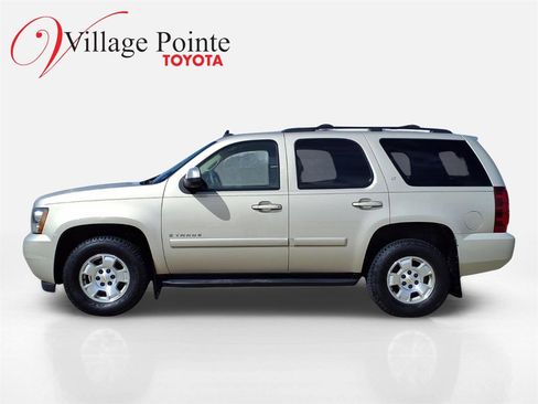 Used 2008 Chevrolet Tahoe LT w/ LT Preferred Equipment Group image 2
