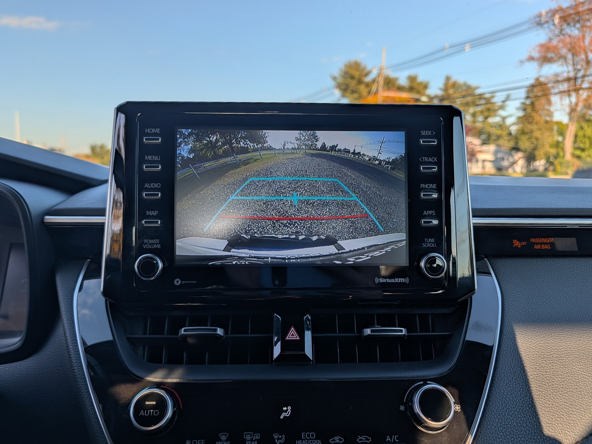 Used 2021 Toyota Corolla SE FWD image 23