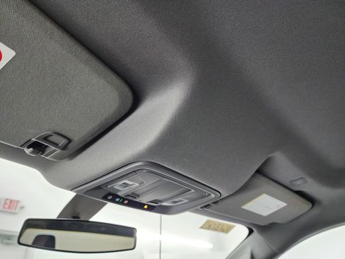 Used 2022 GMC Sierra 2500 SLE image 13