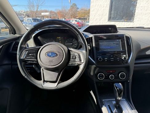 Used 2022 Subaru Crosstrek 2.0i Premium w/ Moonroof Package image 8