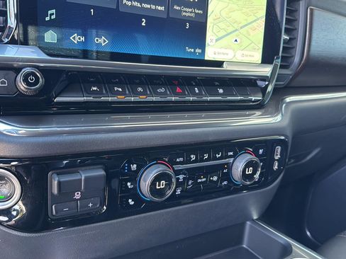 Used 2023 Chevrolet Silverado 1500 High Country w/ Technology Package image 23