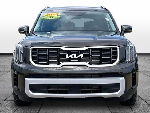 Used 2025 Kia Telluride S AWD/4WD image 3