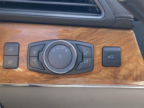 Used 2014 Lincoln MKX FWD w/ Equipment Group 102A image 34