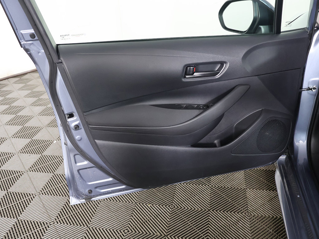 Used 2025 Toyota Corolla LE FWD image 19