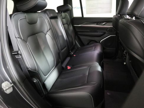 New 2026 Jeep Grand Cherokee Limited AWD/4WD image 20