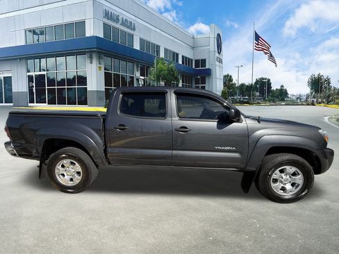 Used 2011 Toyota Tacoma PreRunner w/ SR5 Pkg #2 image 6