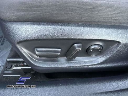 Used 2023 Toyota Camry LE image 22