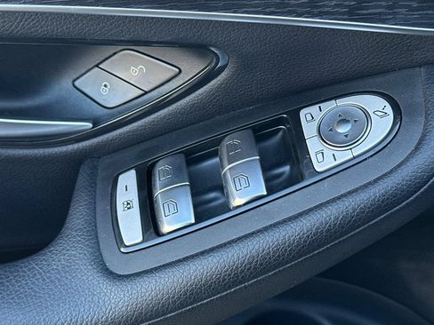 Certified 2021 Mercedes-Benz GLC 300 GLC 300 image 25